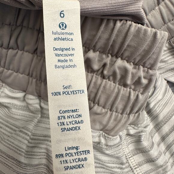LULULEMON Gray & White Stripe Running Workout Yoga Shorts – Size 6 - Picture 5 of 7